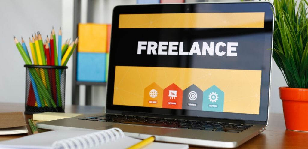 Hire a Domo freelancer